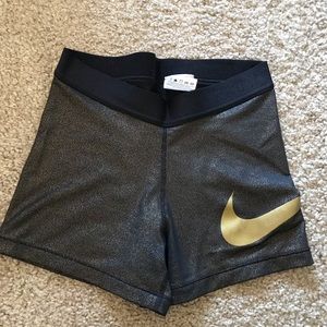Nike Pro dri-fit spandex shorts women’s medium